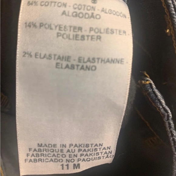 Levi’s - 11M - Picture 4 of 4